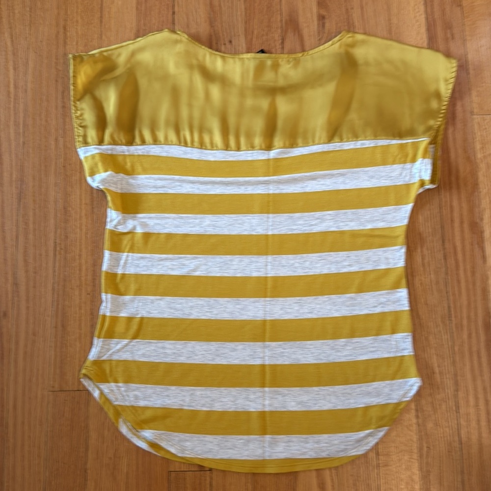 Yellow Striped Women's Top Size M - Picture 4 of 4